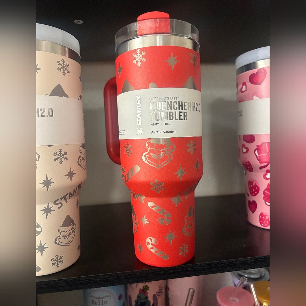 Stanley Grinch Holiday Quencher Tumbler